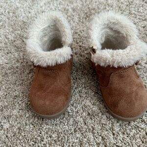 Wonder Nation Brown Kids Boots with Cream Fur